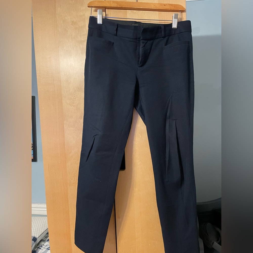 Banana Republic Sloan Pant. Size 2. Navy Blue. Ankle Length.